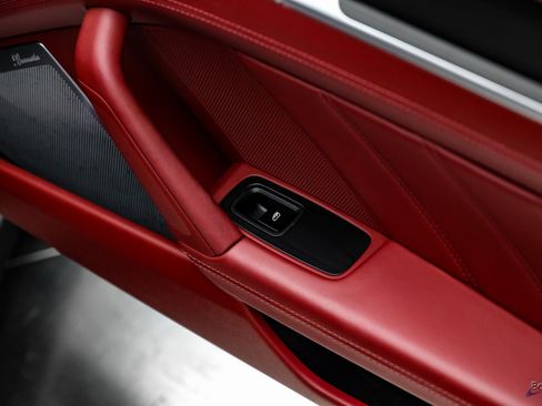 Used 2021 Porsche 911 Turbo S image 89