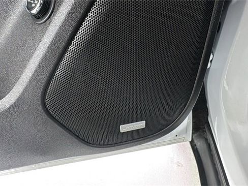 Used 2023 GMC Acadia AT4 image 22