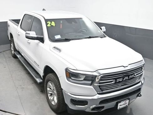 Used 2024 RAM 1500 Laramie AWD/4WD image 18