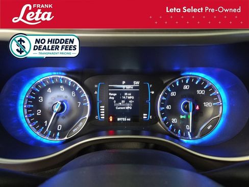 Used 2023 Chrysler Voyager LX FWD image 15