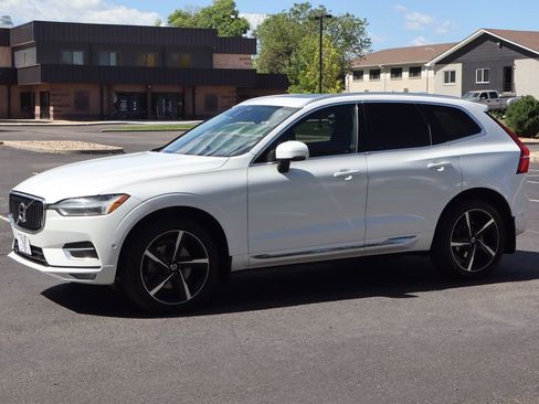 Used 2018 Volvo XC60 T6 Inscription w/ Convenience Package AWD/4WD image 10