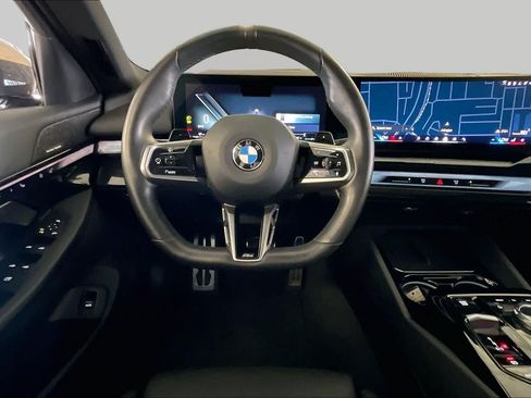 Used 2024 BMW 540i xDrive w/ Premium Package AWD/4WD image 5