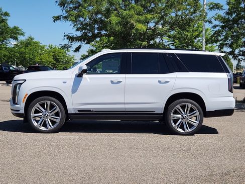 New 2026 Cadillac Escalade Platinum Sport w/ LPO, Floor Liner Package AWD/4WD image 43