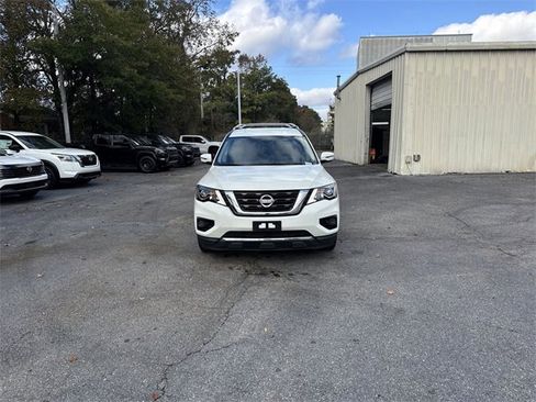 Used 2020 Nissan Pathfinder S image 2