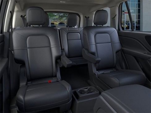 New 2026 Lincoln Aviator 2WD image 11