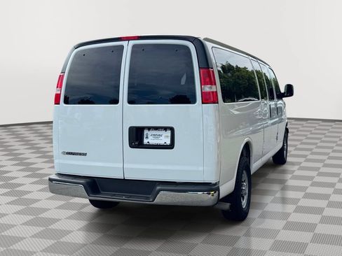 Used 2019 Chevrolet Express 3500 LT w/ LT Preferred Equipment Group RWD image 4