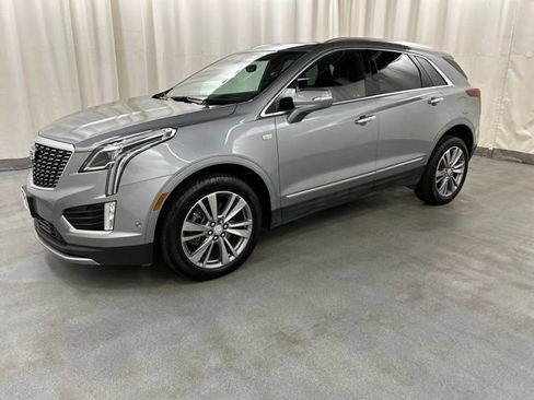 Used 2024 Cadillac XT5 Premium Luxury w/ Technology Package AWD/4WD image 2