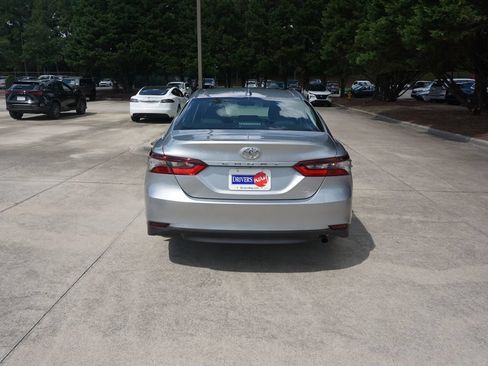 Used 2024 Toyota Camry LE FWD image 21