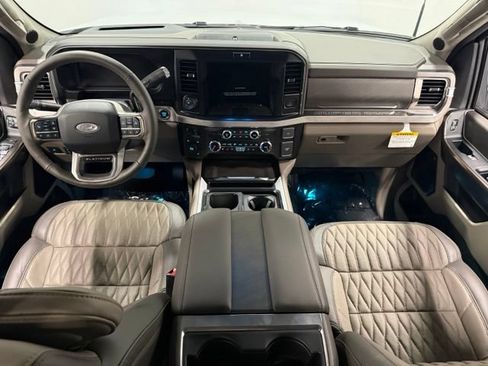 Used 2026 Ford F450 Platinum w/ Platinum Plus Package AWD/4WD image 36