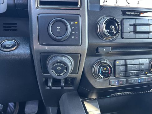 Used 2018 Ford F150 Raptor w/ Equipment Group 802A Luxury image 37