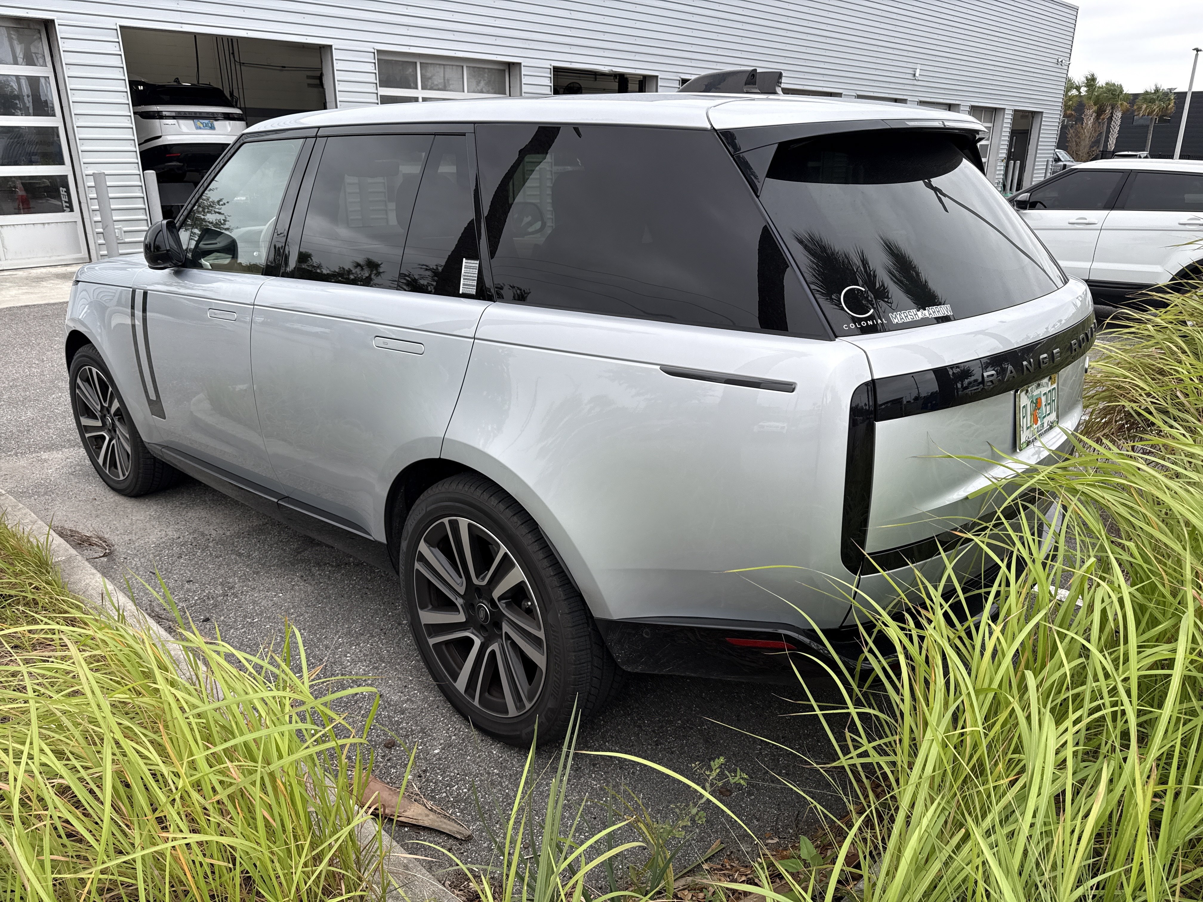 Used 2023 Land Rover Range Rover SE AWD/4WD image 4