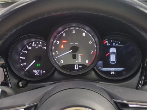 Used 2022 Porsche Macan S image 30