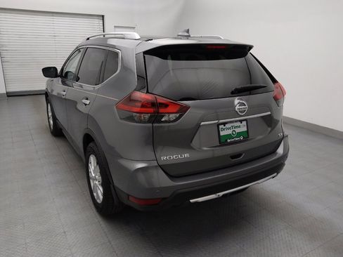 Used 2020 Nissan Rogue SV FWD image 5