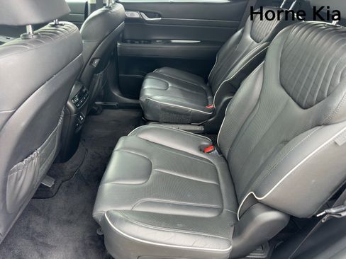 Used 2023 Hyundai Palisade Limited FWD image 22