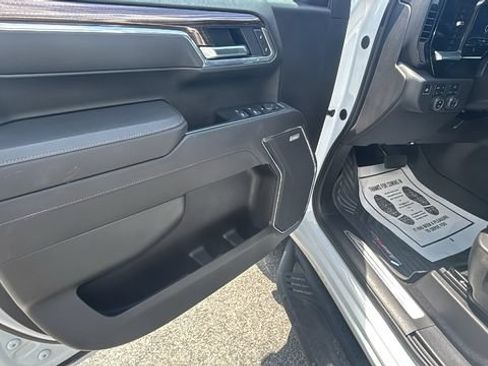 Used 2025 Chevrolet Silverado 1500 LT Trail Boss w/ Convenience Package II AWD/4WD image 12