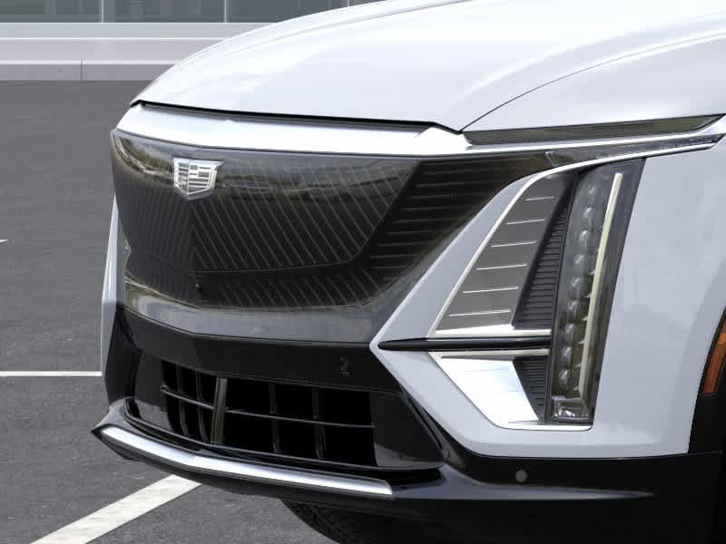 Used 2027 Cadillac Lyriq Luxury w/ LPO, Floor Liner Package AWD/4WD image 13