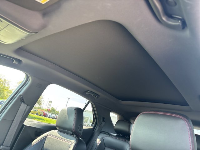 Used 2024 Chevrolet Equinox RS w/ RS Leather Package FWD image 26