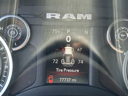 Used 2020 RAM 2500 Big Horn w/ Night Edition AWD/4WD image 14