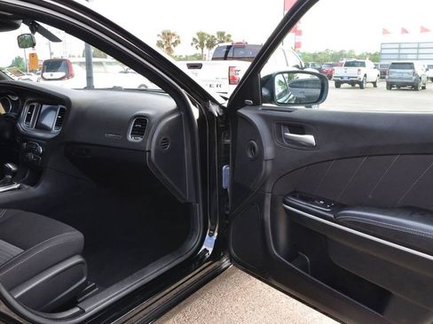 Used 2023 Dodge Charger SXT image 17