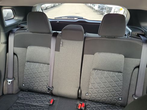 Certified 2025 Nissan Kicks SV image 11