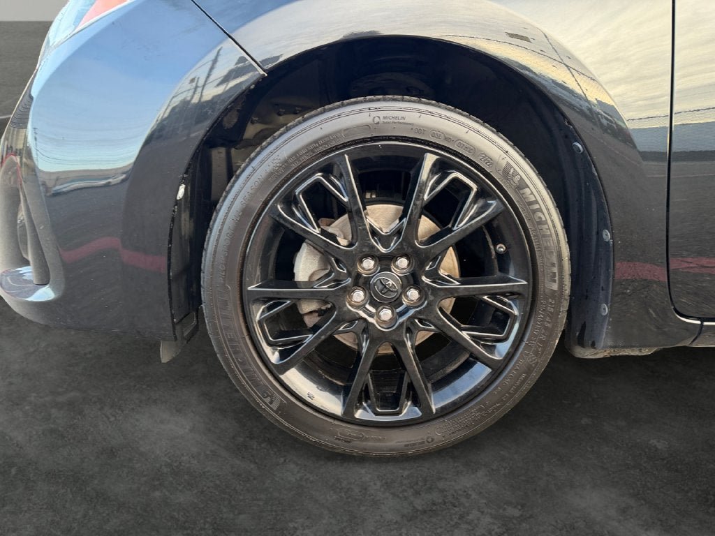 Used 2016 Toyota Corolla S Special Edition FWD image 4