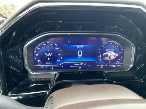 Used 2024 Chevrolet Silverado 1500 LT Trail Boss w/ Convenience Package II image 13