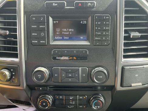 Used 2017 Ford F150 XLT AWD/4WD image 10