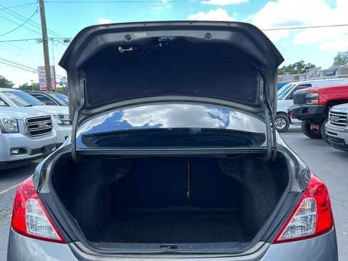 Used 2012 Nissan Versa w/ SL Tech Pkg FWD image 19