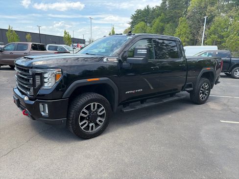 Used 2020 GMC Sierra 2500 AT4 w/ AT4 Premium Package AWD/4WD image 1