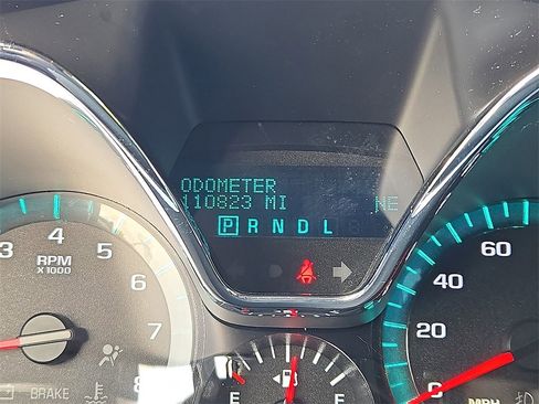 Used 2017 Chevrolet Traverse LT image 25