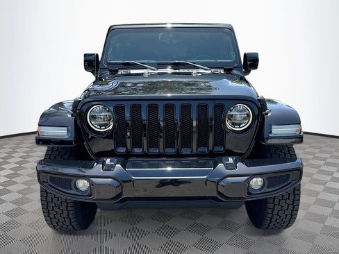 Used 2021 Jeep Wrangler Unlimited Sahara AWD/4WD image 2