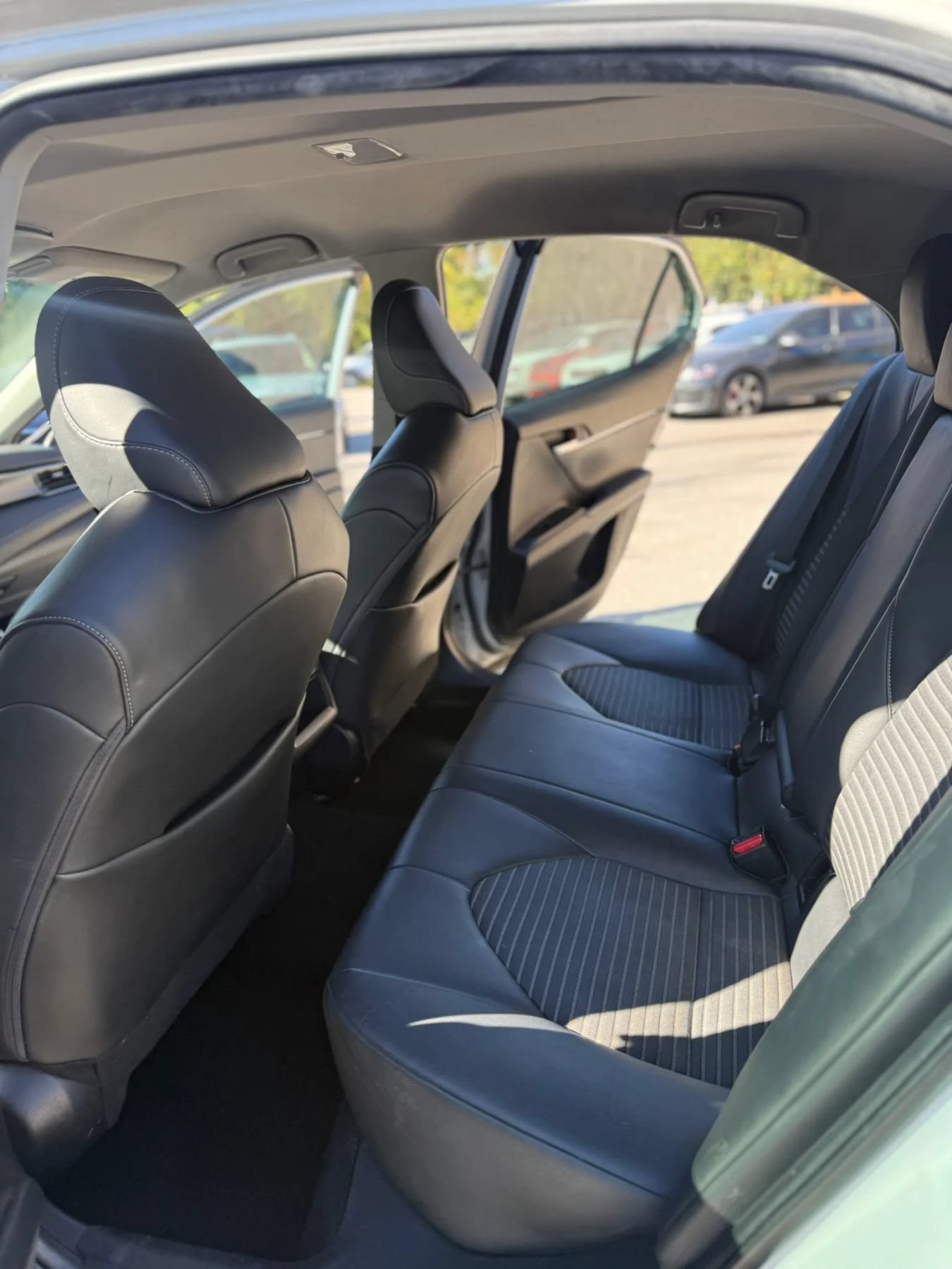 Used 2022 Toyota Camry SE FWD image 15