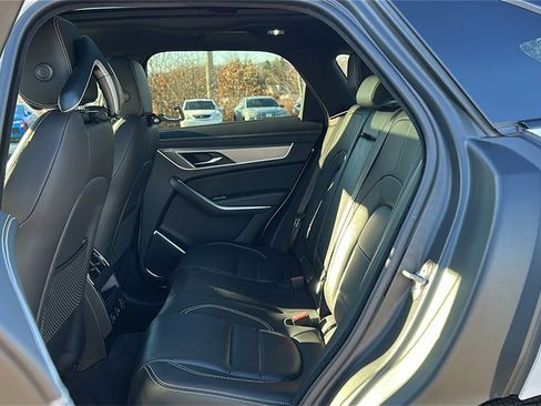 Certified 2025 Jaguar F-PACE R-Dynamic S image 21