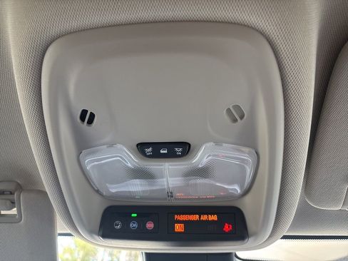 Used 2024 Buick Encore GX Preferred image 33