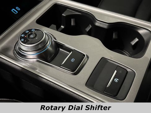 Used 2024 Ford Edge SEL image 11