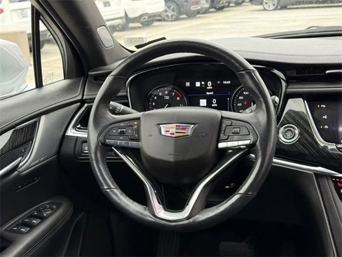 Used 2020 Cadillac XT6 Premium Luxury image 12