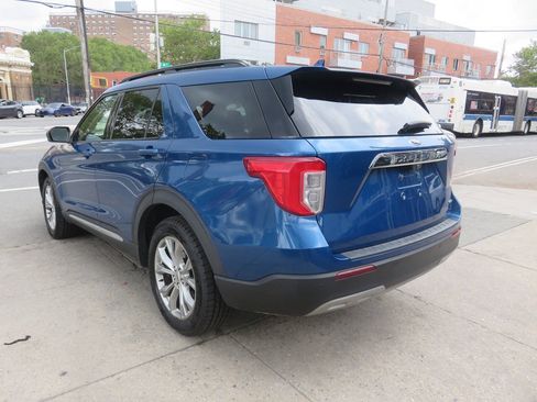 Used 2020 Ford Explorer XLT w/ Equipment Group 202A AWD/4WD image 5