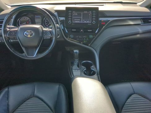 Used 2023 Toyota Camry SE image 21