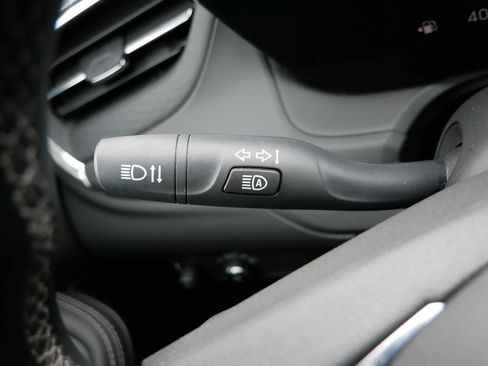 Used 2025 Buick Encore GX Preferred image 25