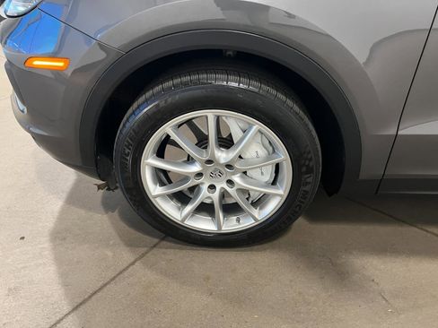Used 2019 Porsche Cayenne image 46
