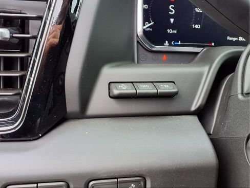 New 2026 GMC Sierra 1500 AT4 w/ Technology Package AWD/4WD image 15