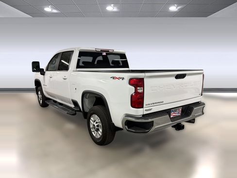Used 2025 Chevrolet Silverado 2500 LT w/ Convenience Package AWD/4WD image 2