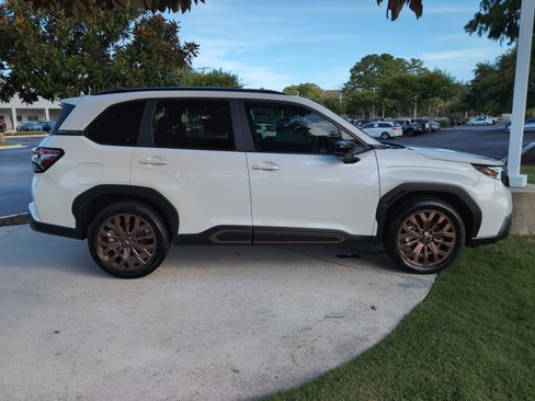 Used 2025 Subaru Forester Sport w/ Popular Package #1 AWD/4WD image 11