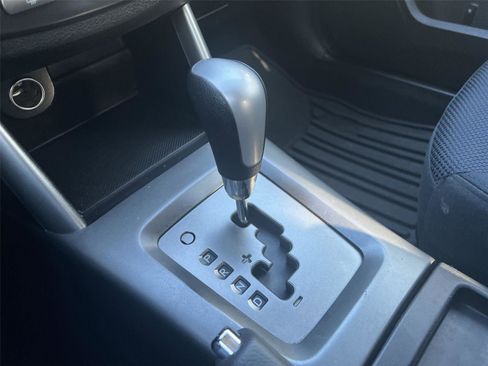 Used 2013 Subaru Forester 2.5X Premium w/ All-Weather Plus Pkg image 17