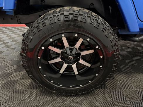 Used 2015 Jeep Wrangler Unlimited Sahara w/ Max Tow Package AWD/4WD image 22