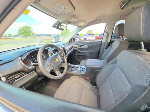 Used 2019 Chevrolet Traverse LS w/ LPO, Blackout Package FWD image 14