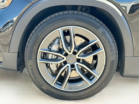 Used 2025 Mercedes-Benz GLB 35 AMG 4MATIC image 37