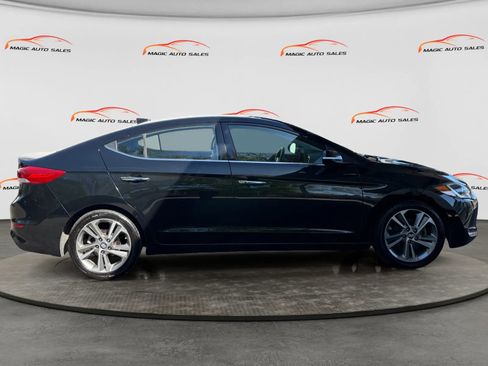 Used 2017 Hyundai Elantra Limited w/ Limited Tech Package 08 FWD image 6