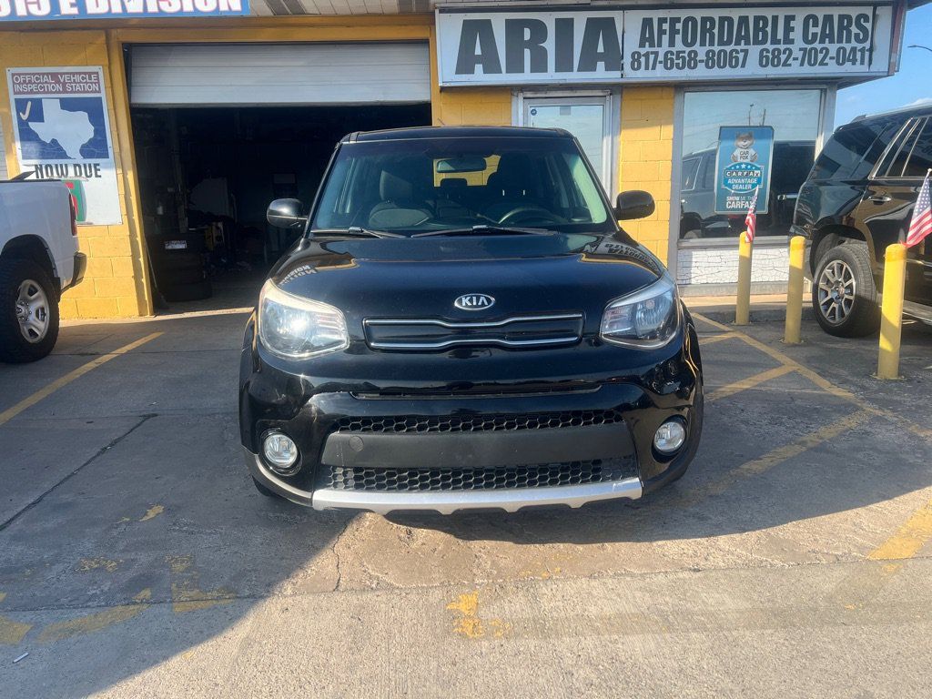 Used 2018 Kia Soul + FWD image 4