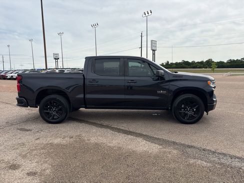 Used 2023 Chevrolet Silverado 1500 RST w/ Z71 Off-Road Package AWD/4WD image 7